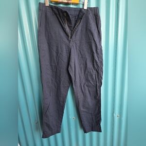 Uniqlo Black Chinos Versatile Comfort